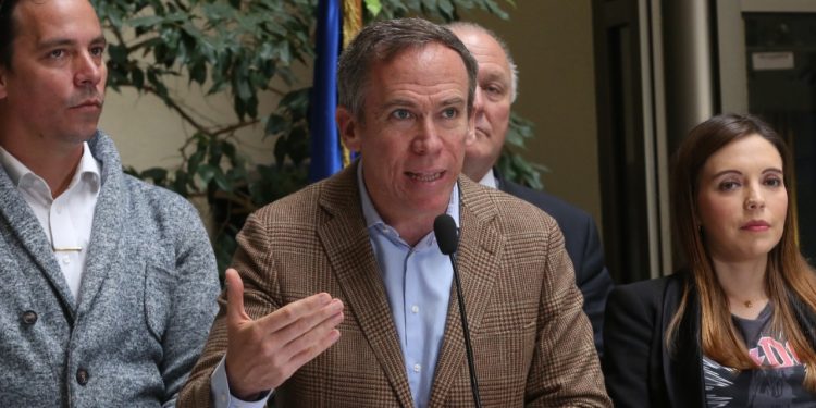 Diputado Alessandri por retraso en el pago de la PGU a más de 500 mil personas: «Da rabia la inoperancia»