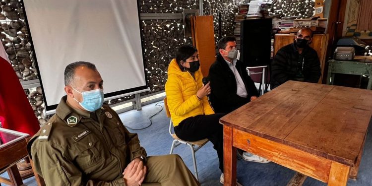 Autoridades municipales y policiales fortalecen trabajo conjunto en zona rural de Quilpué