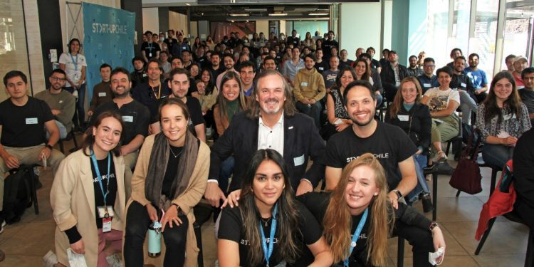 Vicepresidente ejecutivo de Corfo da la bienvenida a la nueva generación de «Start-Up Chile»