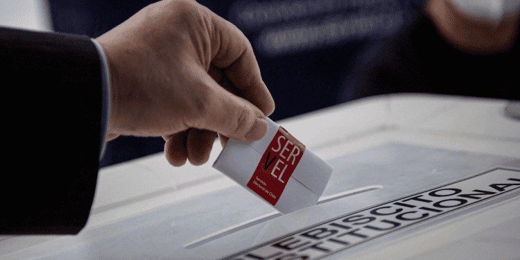 Opción Rechazo supera ampliamente al Apruebo: 62,20 % contra 37,80 % con 72,20 % de las mesas escrutadas