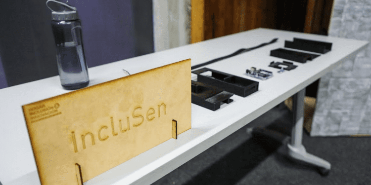 Revolucionario proyecto adapta interruptores eléctricos a bajo costo para personas con discapacidad