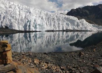 Respaldan proyecto de ley que impide constituir derechos de aguas sobre glaciares