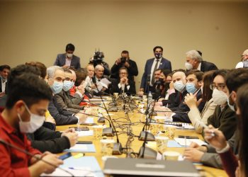 Congreso y Ejecutivo inician camino para abordar nuevo proceso constituyente