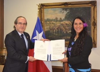 Embajador de Israel en Chile es recibido en Cancillería y califica como «incidente no muy cómodo»