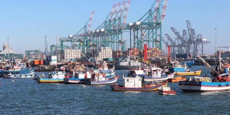 San Antonio: portuarios anuncian paro tras no llegar a acuerdos con el Gobierno