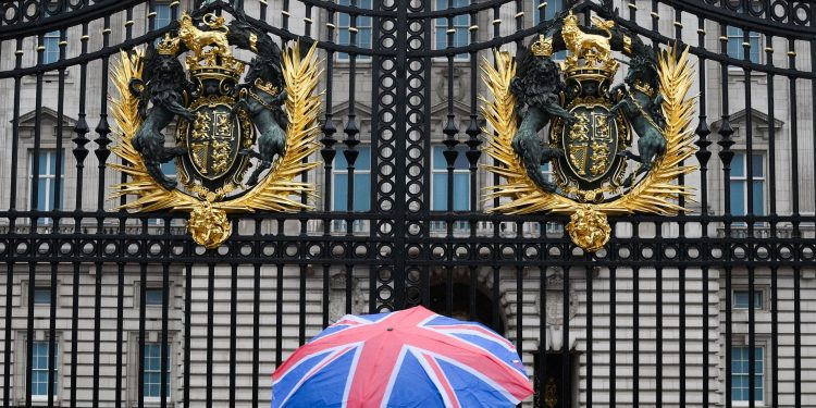 Opinión / Reina Isabel II: una vida dedicada al trono y a su pueblo en tiempos turbulentos