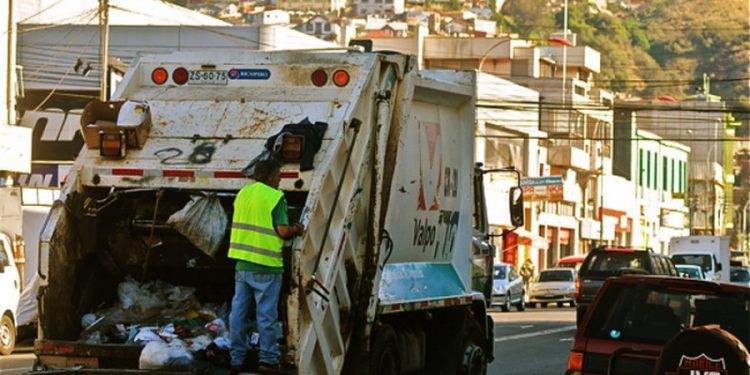 Derechos de aseo municipal: a tercer trámite proyecto que otorga facilidades para el pago
