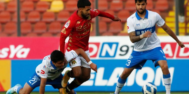 Universidad Católica vence a Unión Española y «amenaza» por un cupo en Copa Libertadores
