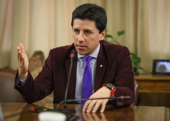 Diputado Mauro González emplaza al Ejecutivo a legislar proyecto que busca aumentar las penas a quienes agreden a policías y gendarmes 