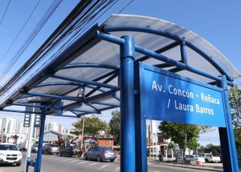 Concón contará con nuevos y modernos paraderos: alcalde Freddy Ramírez hizo llamado a no vandalizarlos y cuidar los espacios públicos
