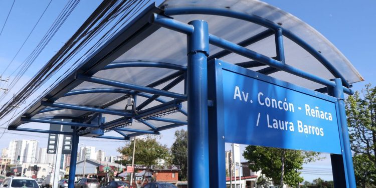 Concón contará con nuevos y modernos paraderos: alcalde Freddy Ramírez hizo llamado a no vandalizarlos y cuidar los espacios públicos