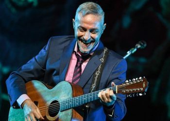 Pedro Aznar regresa a Valparaíso para presentar su álbum «Flor y Raíz»