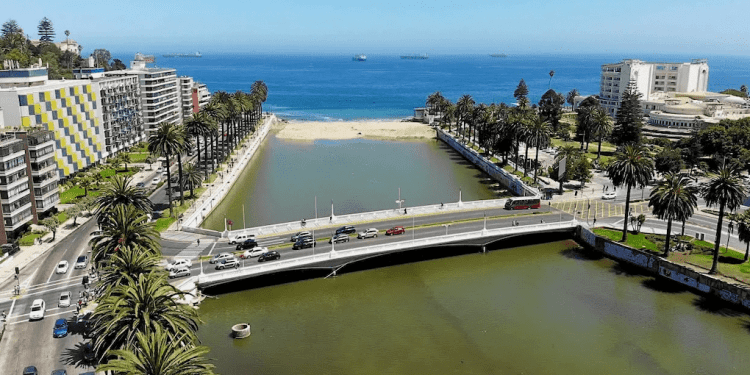Alcaldesa Macarena Ripamonti presentó en Corea del Sur proyecto que busca crear parque inundable en el estero Marga Marga