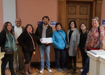 Municipio de Valparaíso creará servicio de transporte público gratuito para Laguna Verde y Placilla de Peñuelas