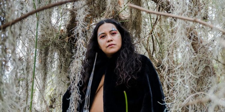Artista mexicana Maru Coronado tocará en lanzamiento de libro en el Centex