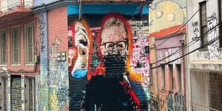 Partido Socialista presentará acciones legales en el Ministerio Público por rayados en mural de Salvador Allende, en Valparaíso