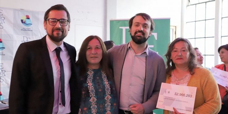 Organizaciones sociales de Valparaíso invertirán en proyectos de seguridad, deporte y desarrollo vecinal