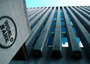 Banco Mundial advierte que pobreza en Chile llegará a 10,5 % en 2022