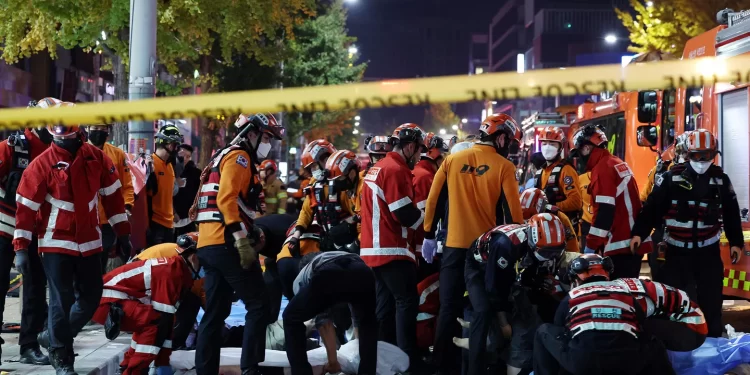 Último minuto/ Al menos 59 muertos y más de 150 heridos deja una dramática estampida durante las celebraciones de Halloween en Seúl