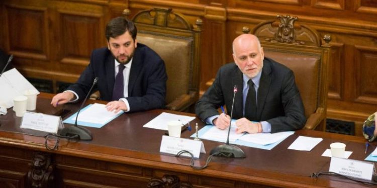 Acuerdan dar celeridad a diálogos bilaterales para avanzar en proceso constituyente
