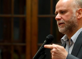 Senador Elizalde «aconseja» a Jadue que «sería bueno que diera vuelta la hoja y superara su trauma» por críticas a Gabriel Boric