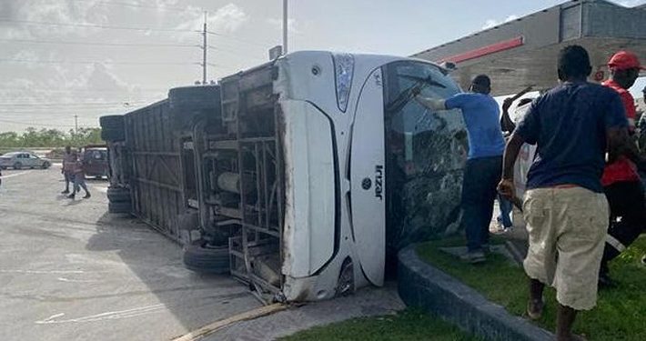 Aumentan a quince los chilenos heridos en accidente de Punta Cana