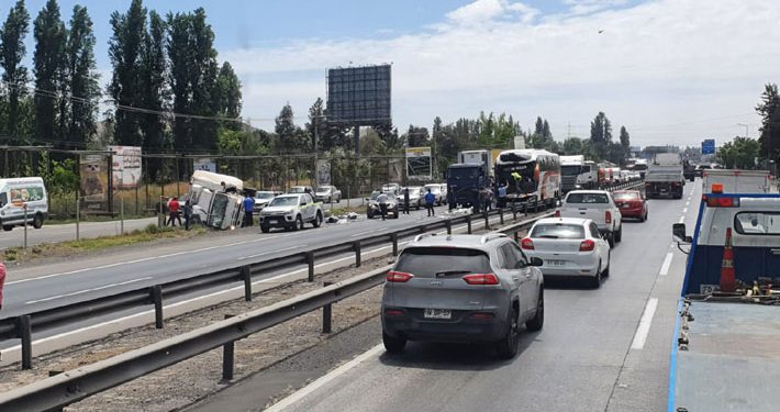 Restablecen tránsito en Ruta 5 Sur tras accidente que provocó congestión y dejó un herido grave