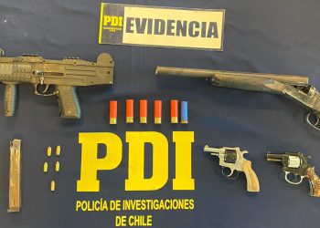 Efectivos de la PDI Valparaíso incautan una subametralladora, una escopeta y dos revólveres en un domicilio del cerro Playa Ancha