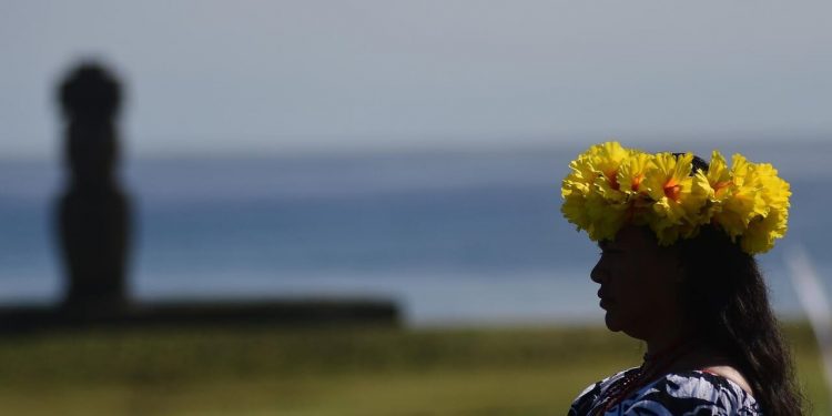 Denuncian ausencia de programas de protección a la infancia y a la mujer en Rapa Nui