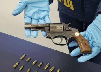 Notario es herido a bala: posteriormente autor del delito se suicida, en Santa Cruz