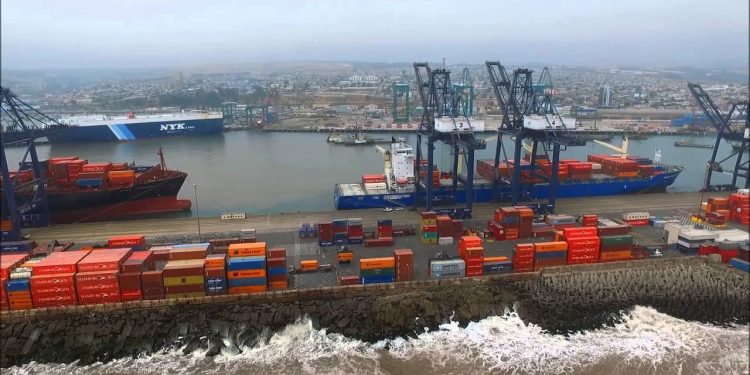 Unión Portuaria anuncia paro para mañana: se adhieren trabajadores de 23 puertos