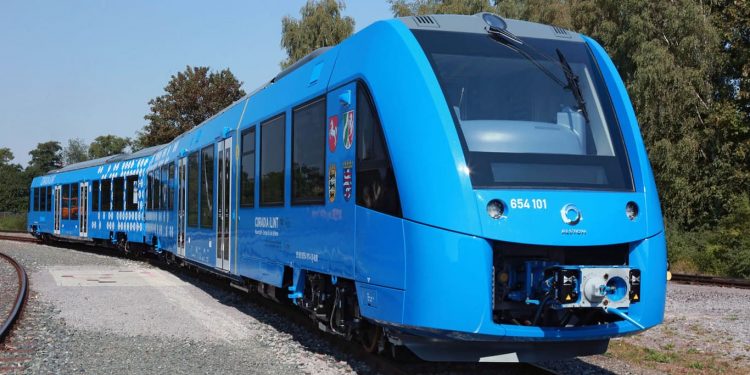 Proyecto busca convertir tren de pasajeros a uno autónomo en base a hidrógeno
