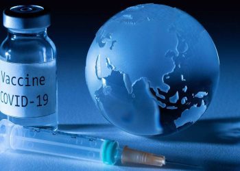 Académica del Instituto de Salud Pública UNAB explicó las ventajas de la vacuna bivalente contra la COVID-19