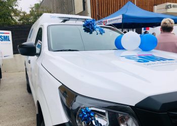 Ministerio de Justicia entrega dos nuevas camionetas para traslado de fallecidos en San Antonio y San Felipe