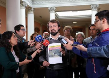 Alcalde de Valparaíso interpondrá recurso de protección para despejar Ruta 68