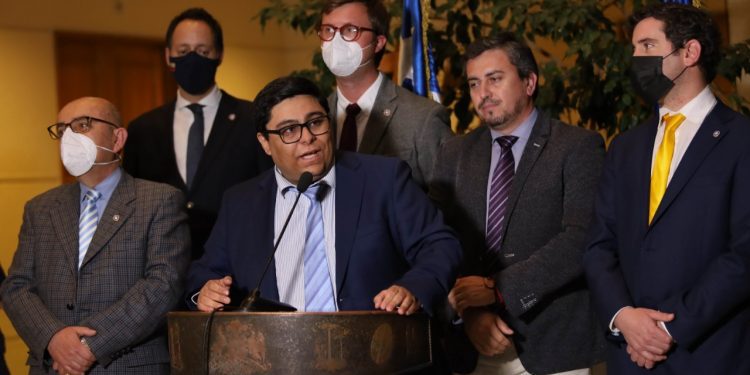 Diputado Meza solicitó al Gobierno separar la discusión de la PGU de la reforma previsional y tributaria