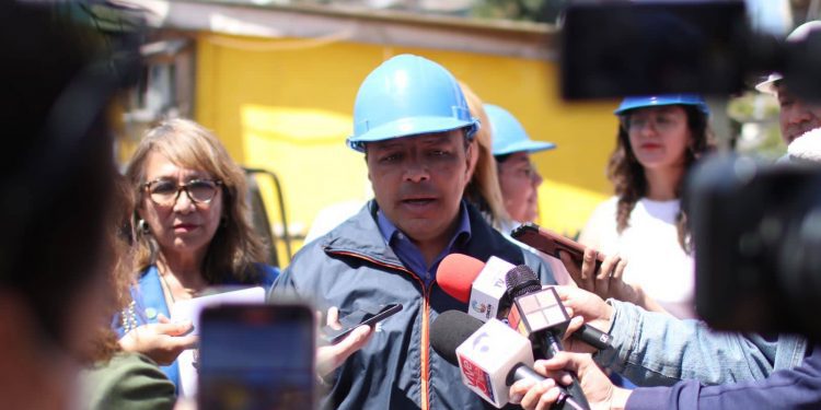 Alcalde Freddy Ramírez supervisó avances en trabajos del sistema de drenaje de aguas lluvias en Concón
