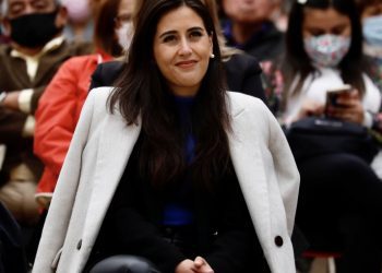 Alcaldesa Ripamonti intenta contener el conflicto con funcionarios de salud