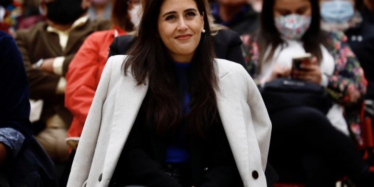 Alcaldesa Ripamonti intenta contener el conflicto con funcionarios de salud