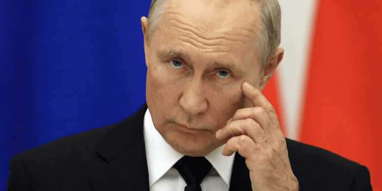 Correos filtrados afirman que Putin tiene cáncer de páncreas y Parkinson