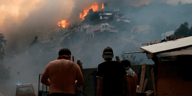 Dirigencias de territorios incendiados de 2019 solicitan a la delegada presidencial la reactivación urgente del proceso de reconstrucción