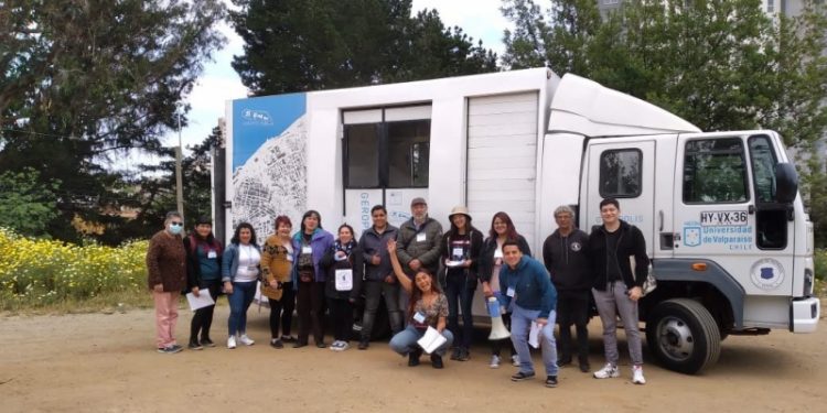 Estudiantes de la UV realizan caracterización sociodemográfica de Villa Berlín