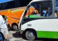 Valparaíso: Bus detenido en Avenida España genera nuevo accidente con ocho lesionados