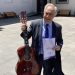 Senador Chahuán llegó hasta La Moneda con una guitarra por frase del Presidente