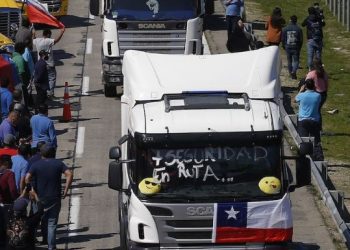 Encuentra droga en cabina de camionero movilizado en Hijuelas