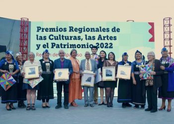 Entregan premios regionales de las culturas 2022