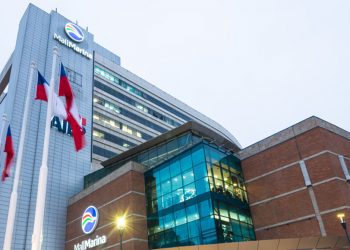 Persona fallece tras precipitarse en Mall Marina Arauco