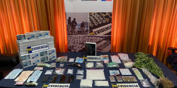 Operativo en Quilpué termina con 15 detenidos por microtráfico