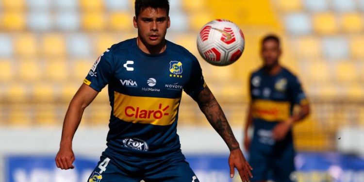 Ruletero de selección: Alex Ibacache es convocado por Eduardo Berizzo