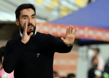 Paqui para rato: Everton renovó para el 2023 a Francisco Meneghini